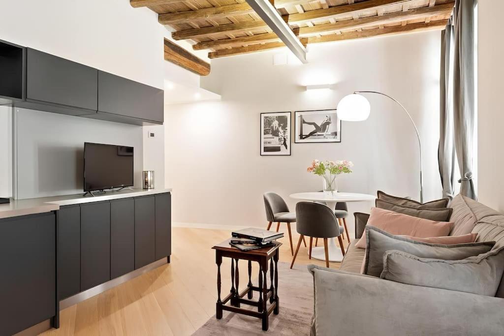 רומא Hostme Piazza Navona Apartament מראה חיצוני תמונה